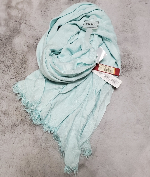 FREE*LIMITED TIME ONLY*FREE Oblong Scarf! - Picture 2 of 3